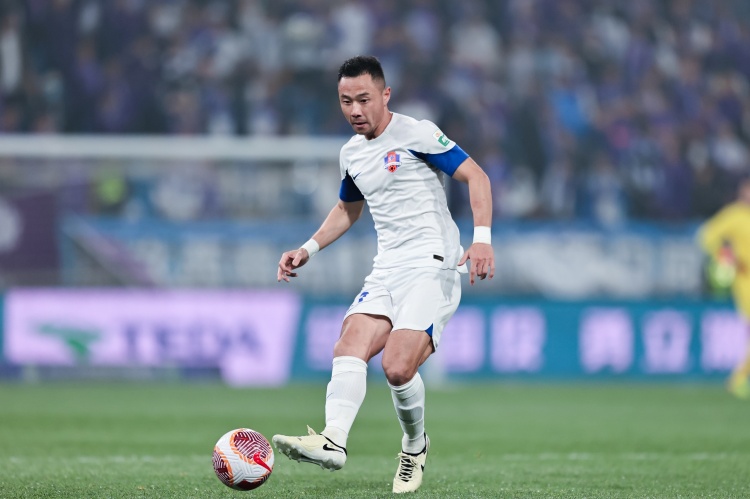 加強后防！博主曝遼寧鐵人引援：許東、潘喜明、栗鵬上樹